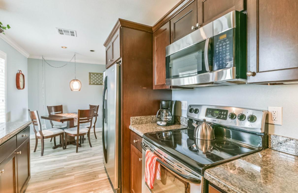 Aparthotel Island Getaway Galveston Esterno foto